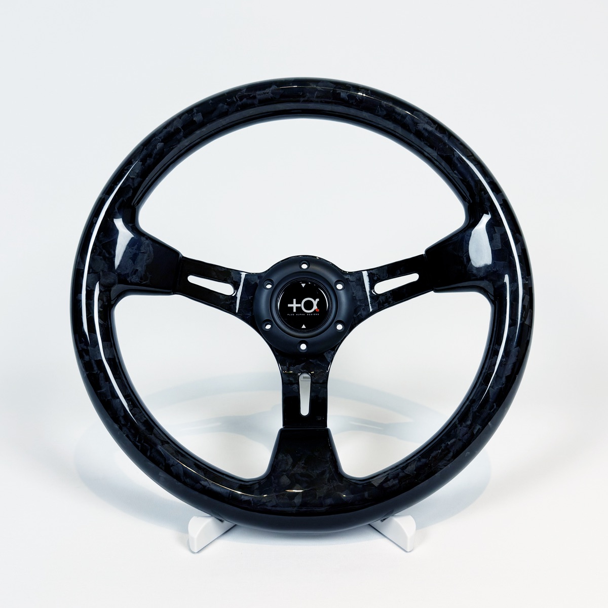 W02 ディーピーフォージド グロス 鍛造カーボン ディープディッシュ ステアリングホイール 340mm